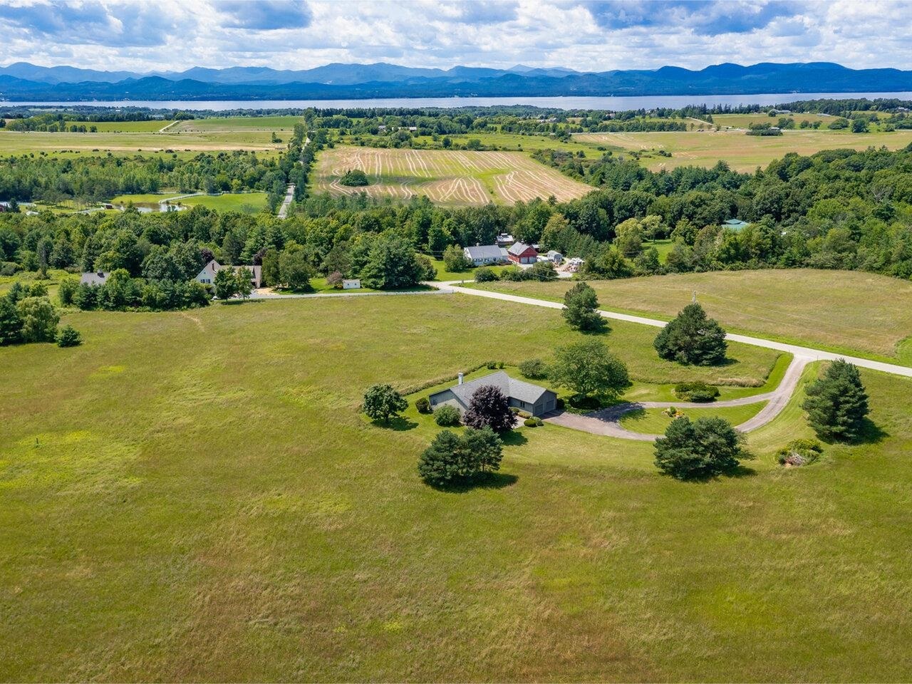 Property Photo: 736 Lime Kiln Road VT 05445