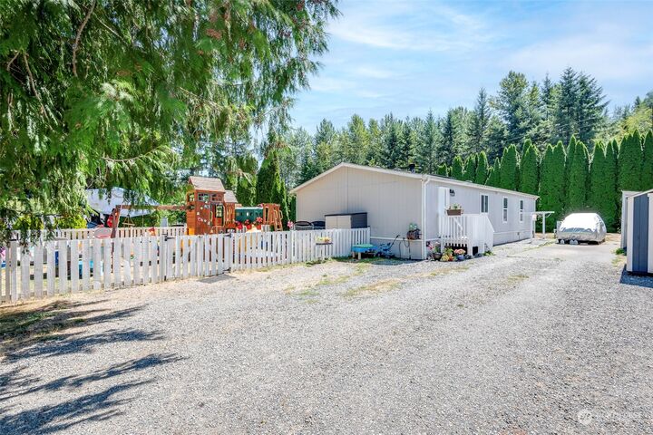 Property Photo: 19010 2nd Street Ct E 2 WA 98391