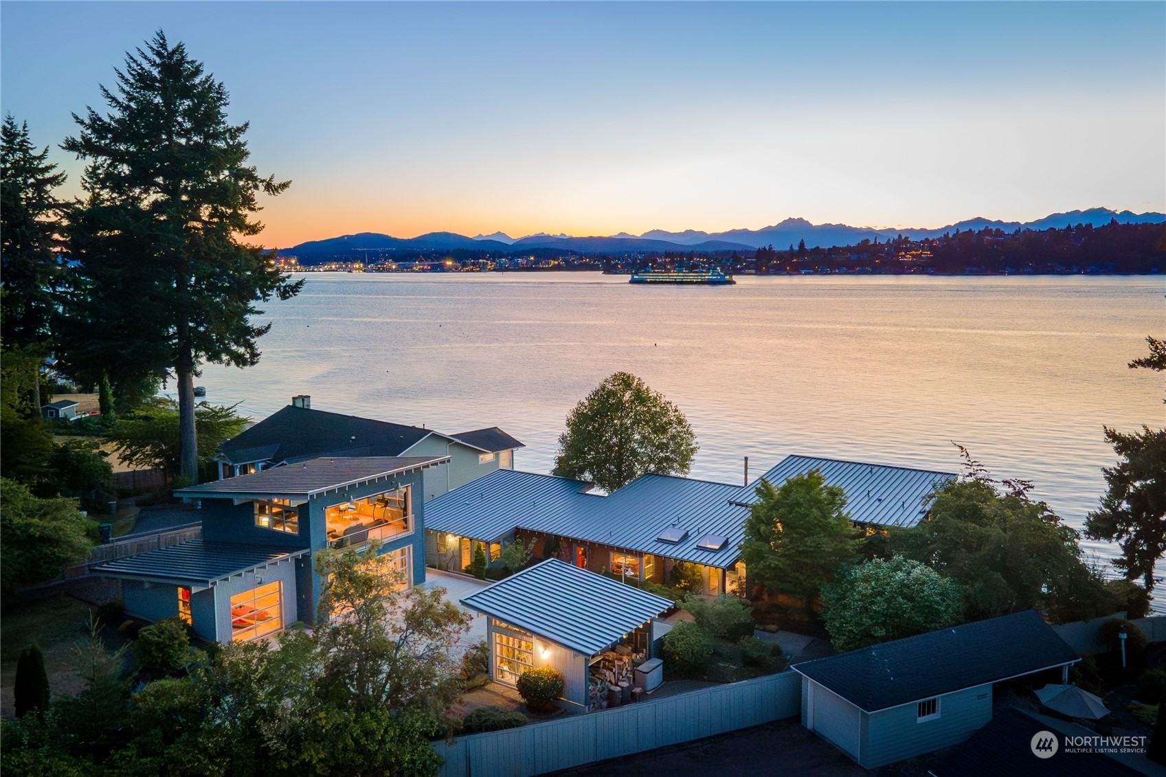 Property Photo:  3512 Beach Drive E  WA 98366 