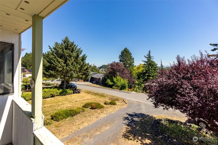 Property Photo:  469 Nez Perce Place  WA 98257 