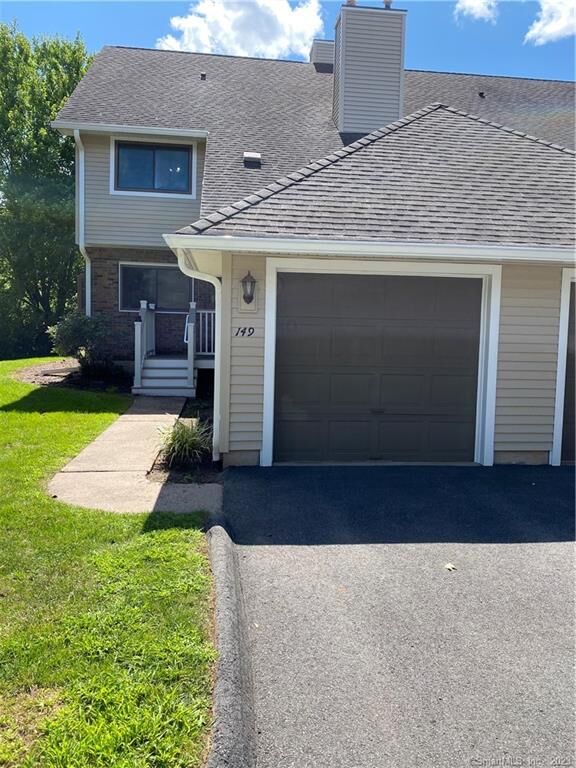 Property Photo:  149 Foxboro Drive 149  CT 06111 