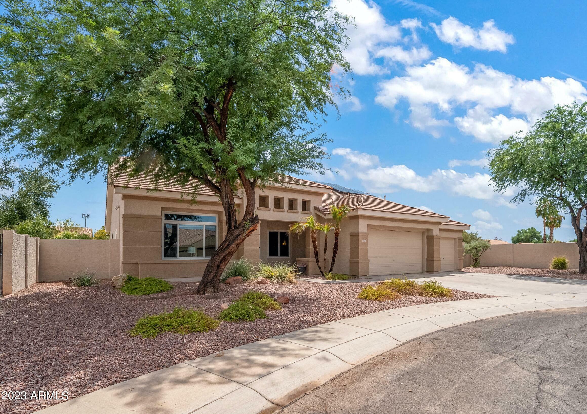 Property Photo:  631 N Edith Court  AZ 85225 