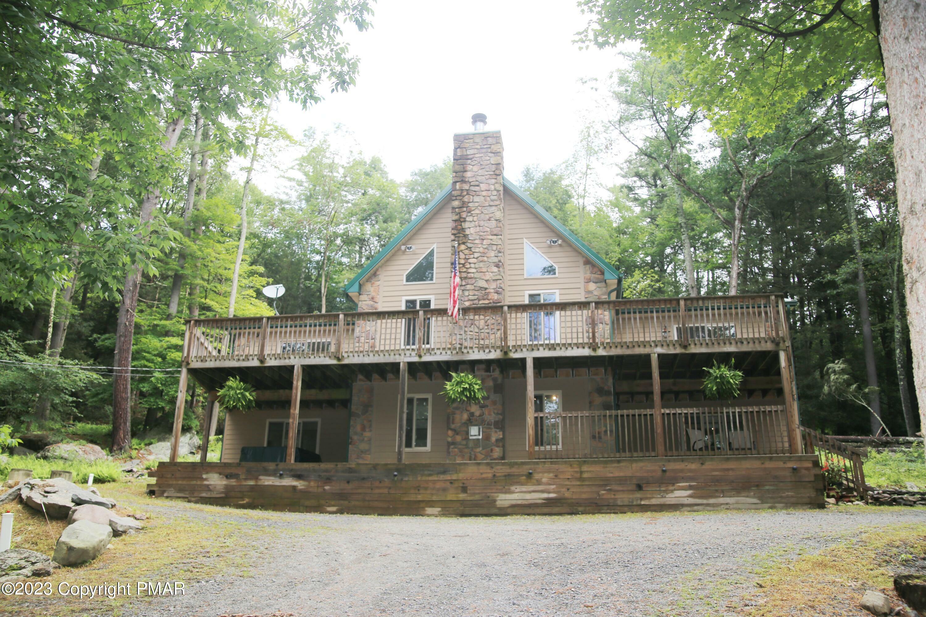 Property Photo:  4262 Route 447  PA 18325 