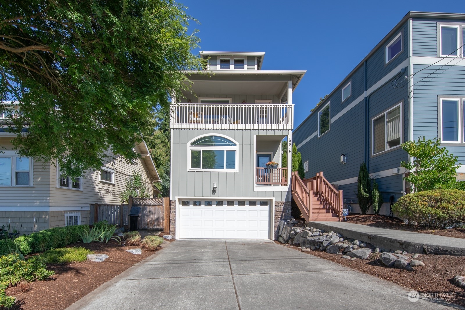 Property Photo: 10014 59th Avenue S WA 98178