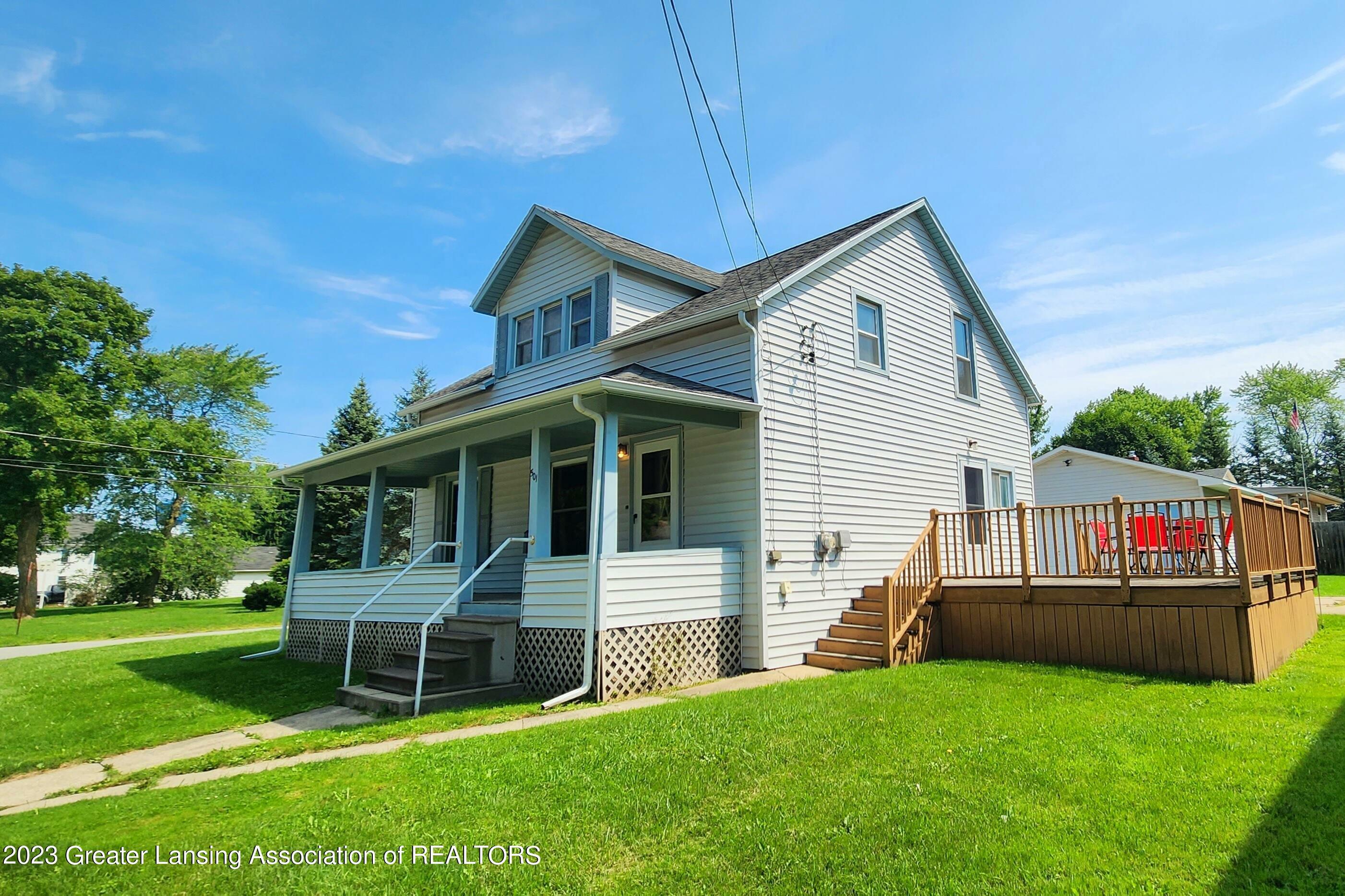 Property Photo:  501 S Oak Street  MI 48429 