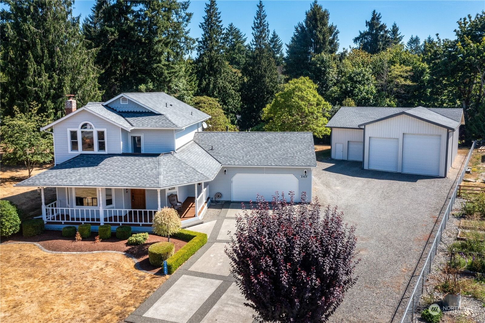 House for sale in Lake Tapps 21415 19th Street Ct E, Lake Tapps, WA 98391