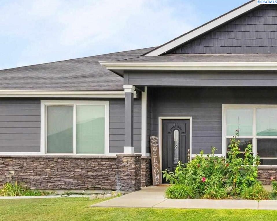 3502 Hovley Lane  Pasco WA 99301 photo