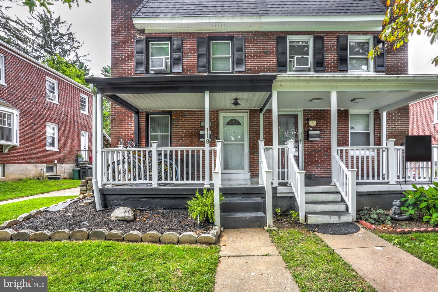 Property Photo: 118 Nassau Road PA 17602