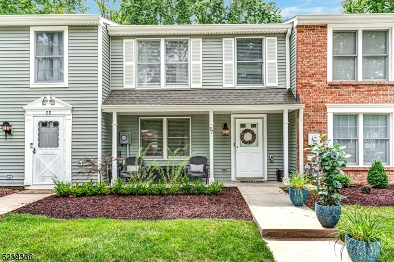 Property Photo:  87 Doe Ct  NJ 08852 