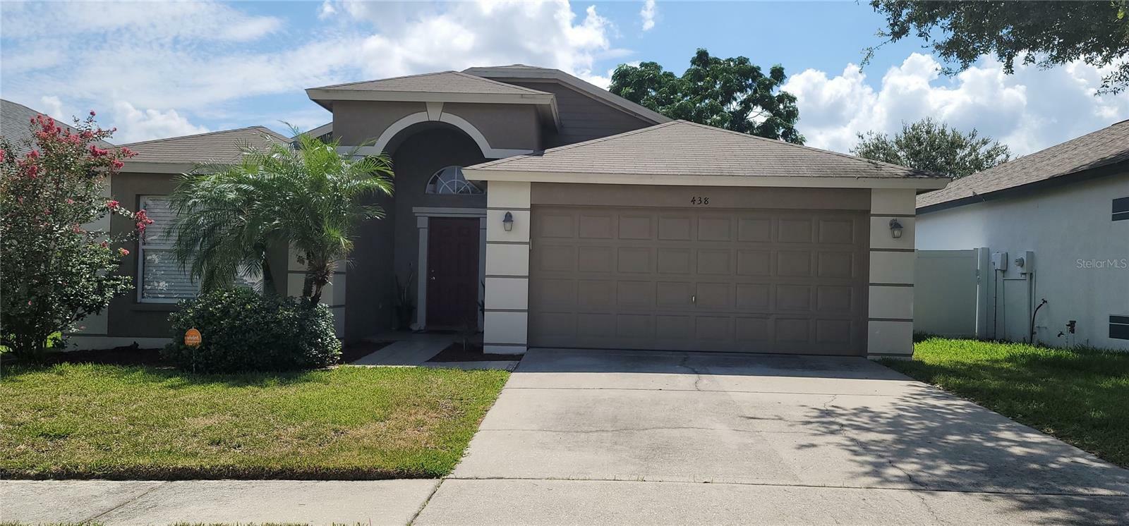 Property Photo:  438 Sand Ridge Drive  FL 33594 