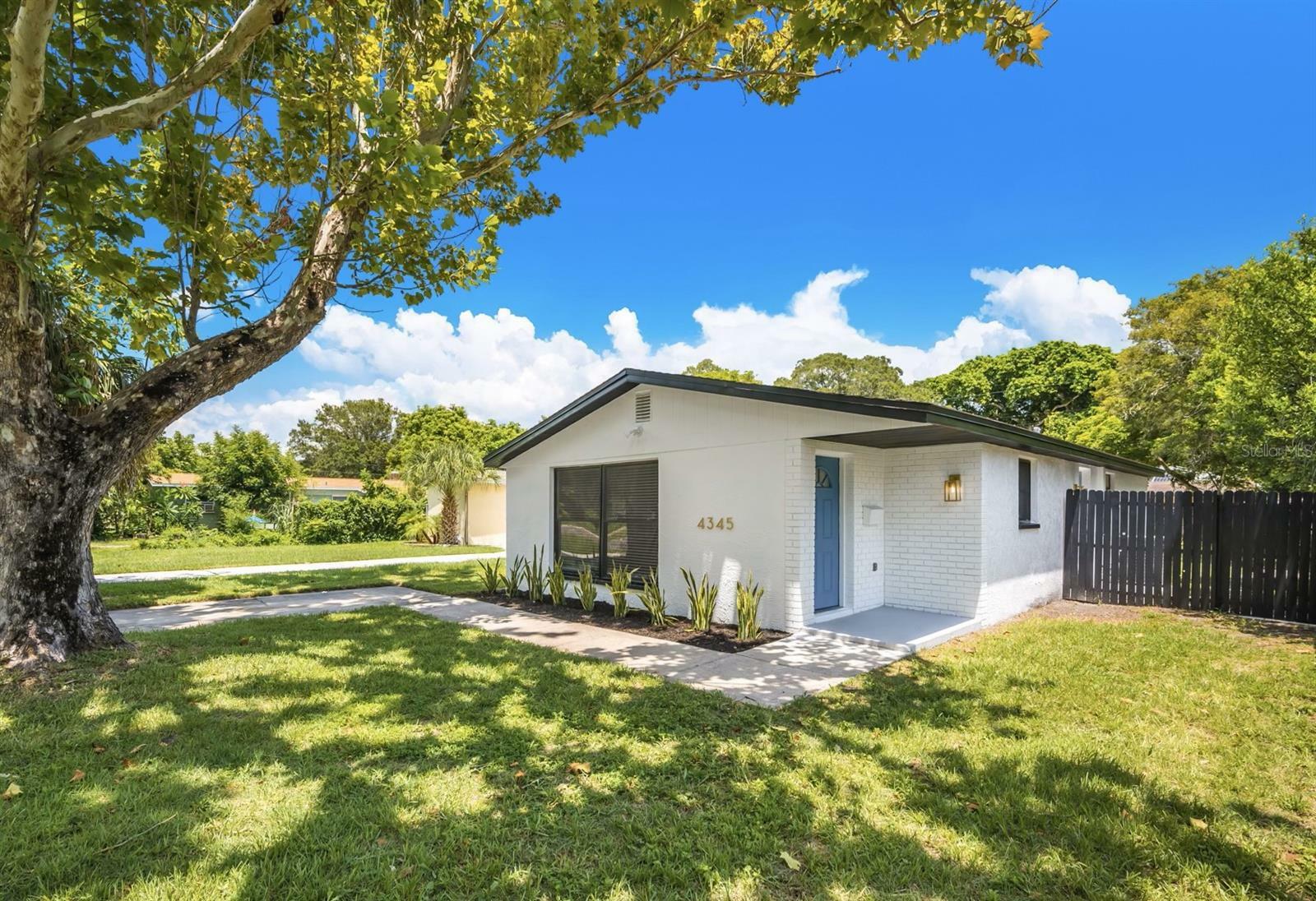 Property Photo:  4345 20th Street N  FL 33714 