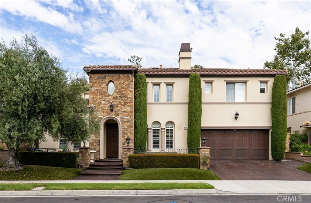 Property Photo:  22866 Briarcliff  CA 92692 