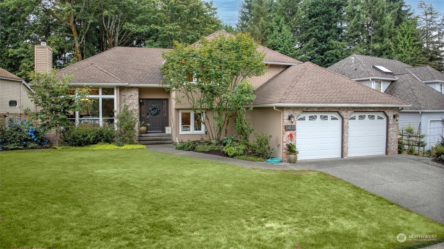 Property Photo:  14131 SE 180th Place  WA 98058 