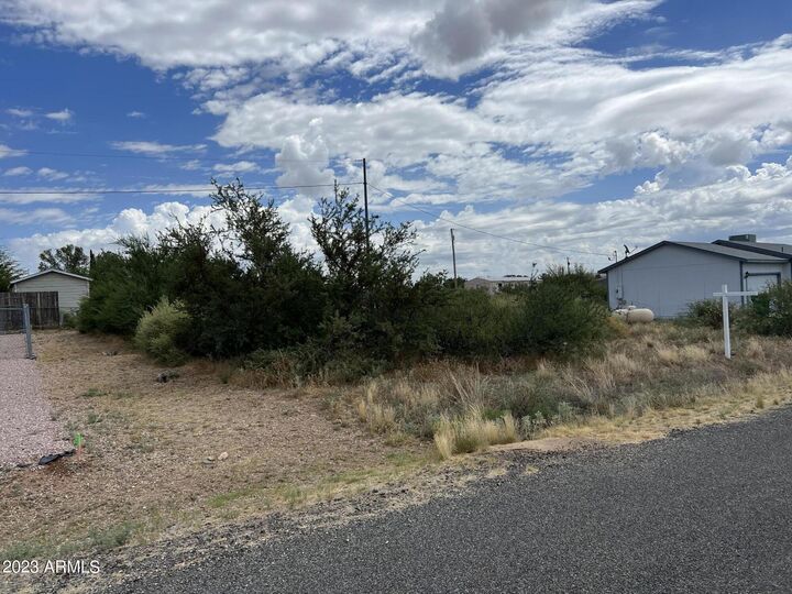 Property Photo: 20272 E Hereford Drive E 556 AZ 86333