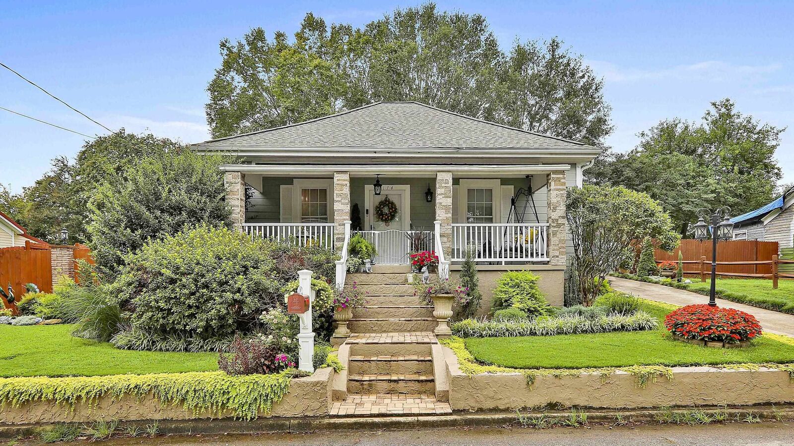 Property Photo:  174 Poplar Street  GA 30223 