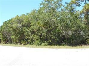 Property Photo:  Kumquat Avenue  FL 34291 