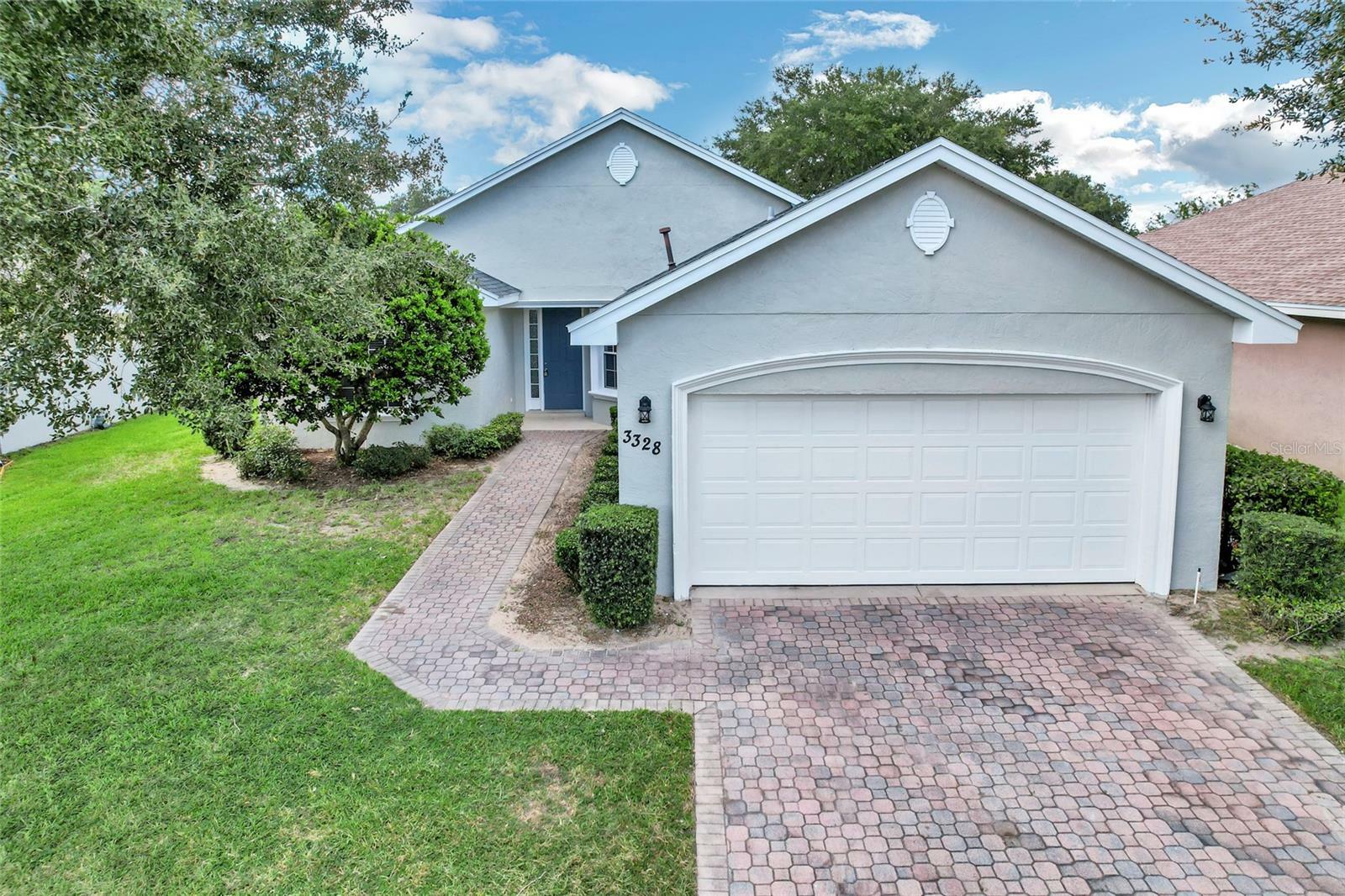 Property Photo:  3328 Oak Hill Place  FL 33884 