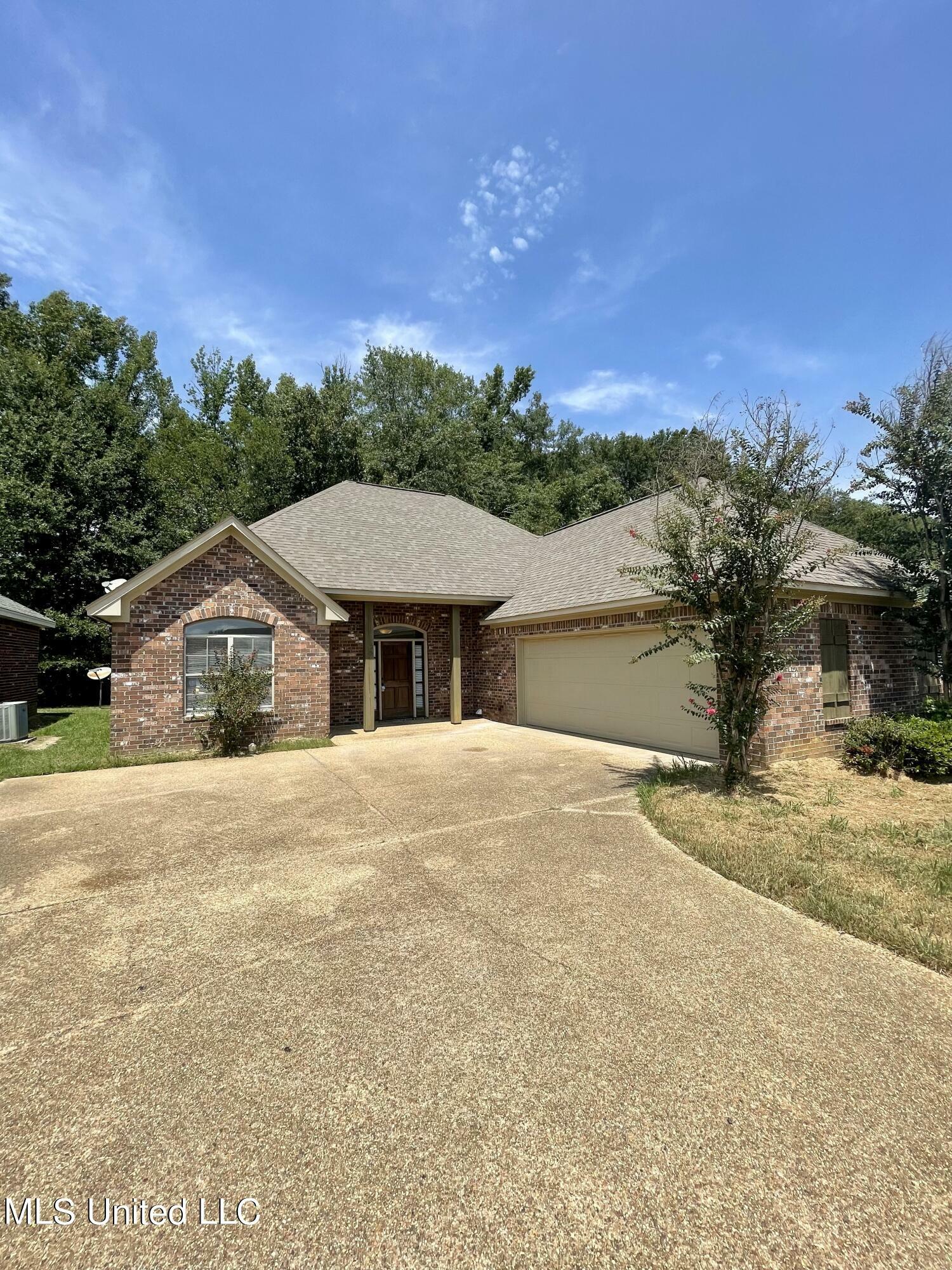 Property Photo:  125 Stapleton Drive  MS 39046 