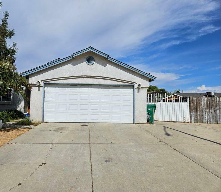 Property Photo:  2734 Pine Street  CA 93662 