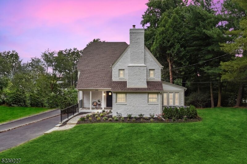 Property Photo:  510 Hillside Ave  NJ 07090 