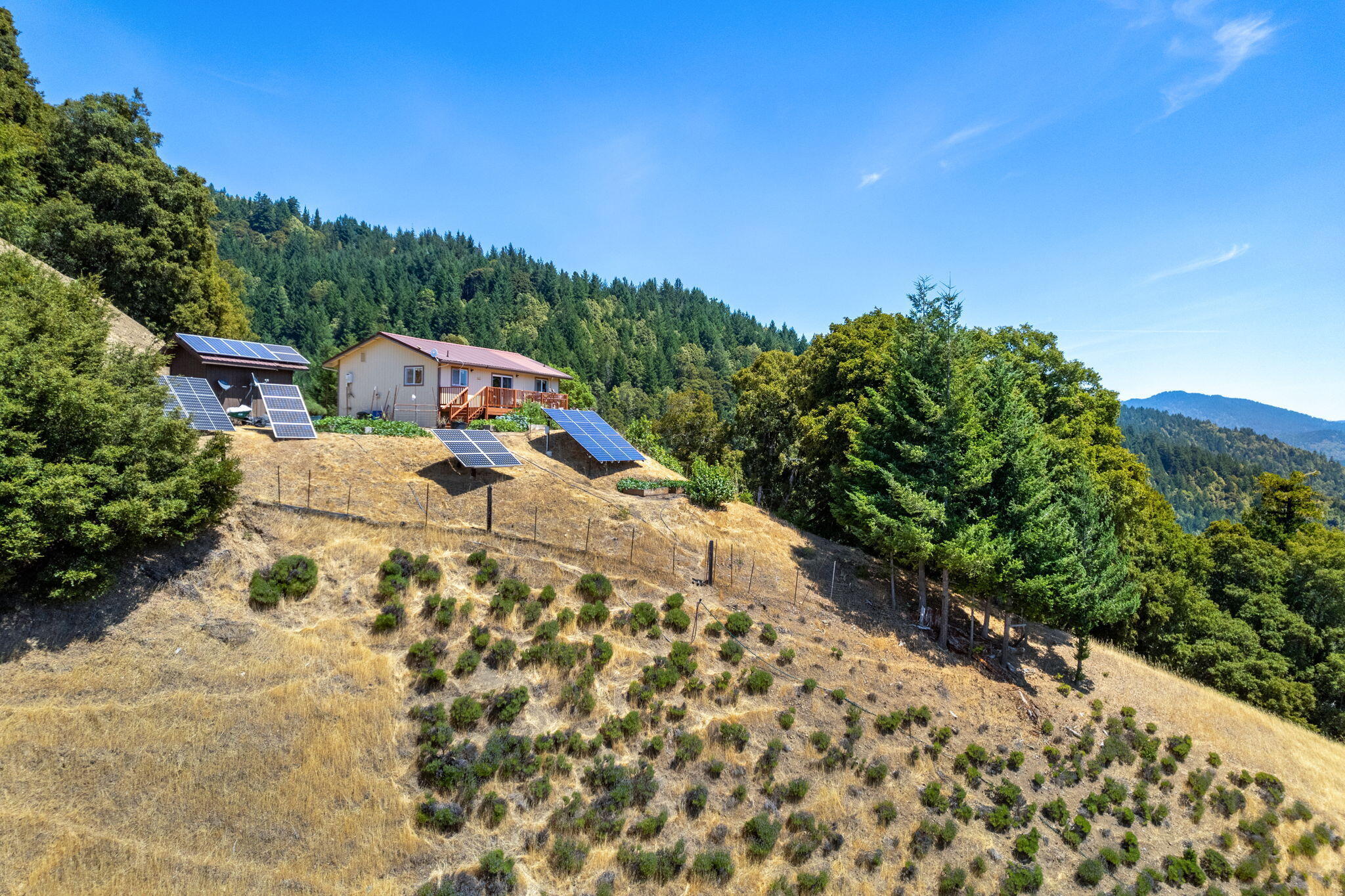 Property Photo: 745 Applewood Road CA 95545