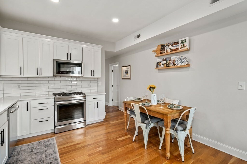 Property Photo:  459 Meridian St 3  MA 02128 