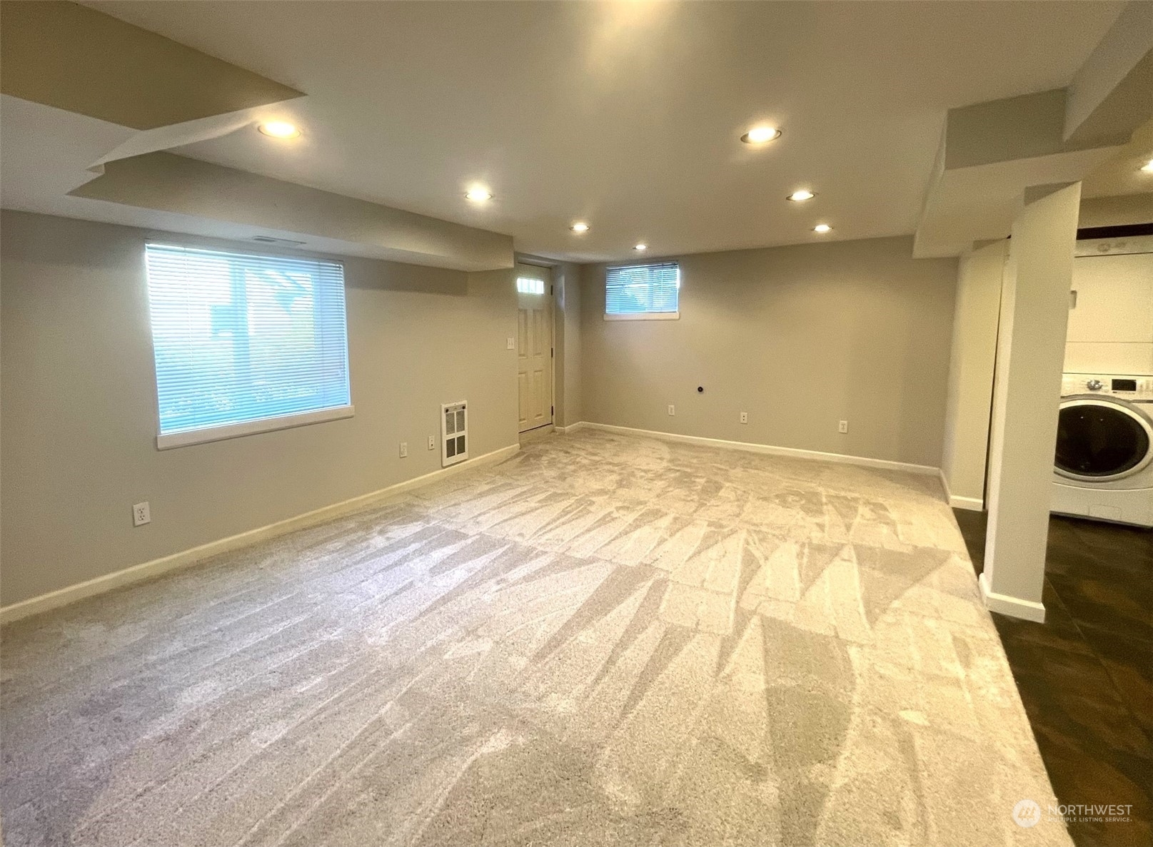 Property Photo: 4725 35th Avenue SW B WA 98126