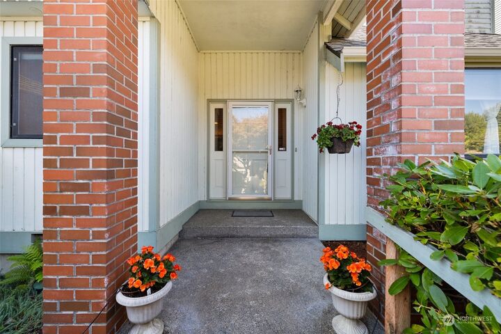 Property Photo:  6021 S 296th Place  WA 98001 