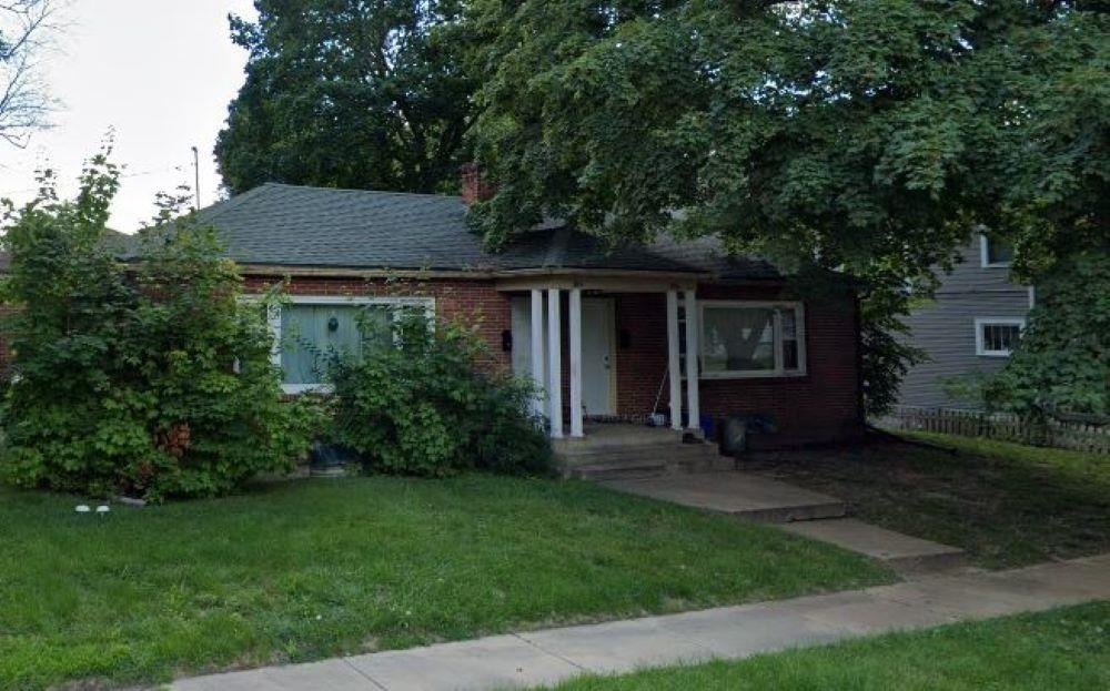 Property Photo:  304 S Gardiner Avenue  IL 61104 