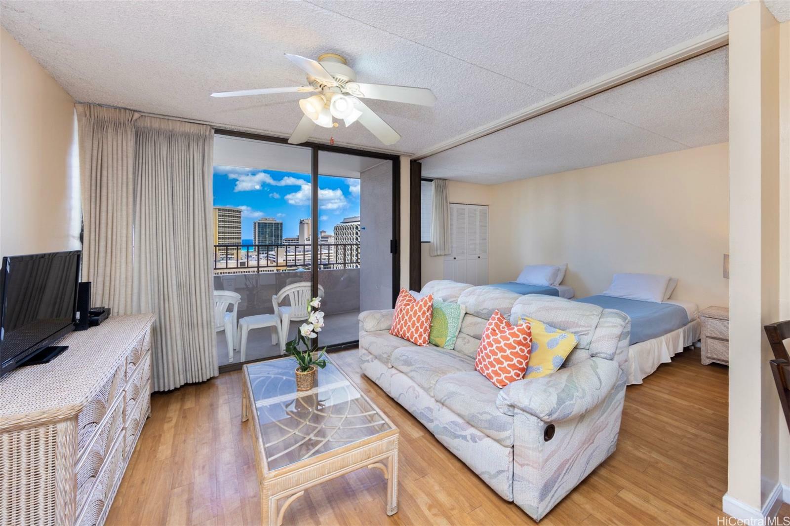 Property Photo:  2240 Kuhio Avenue 1611  HI 96815 