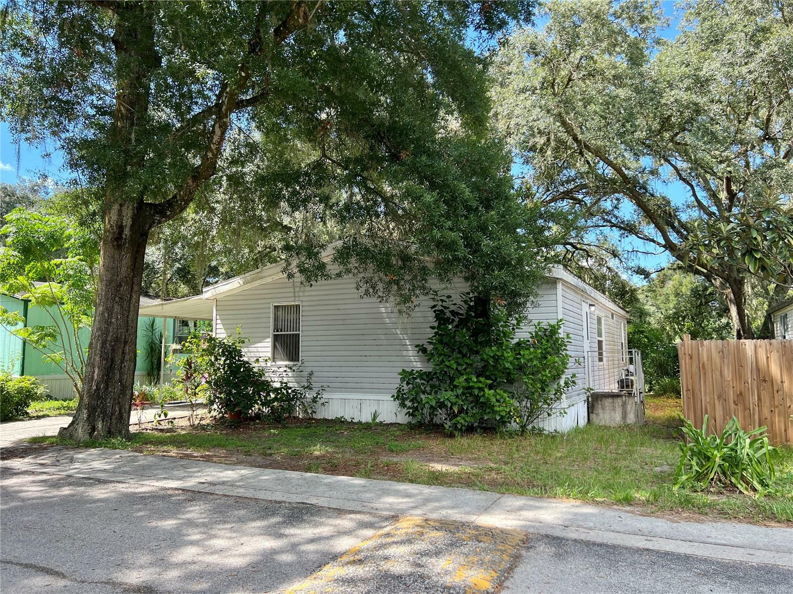 Property Photo:  10609 Bay Hills Circle  FL 33592 