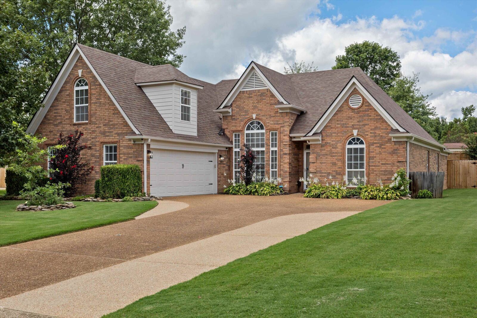 Property Photo: 30 Blackhill Cv TN 38060