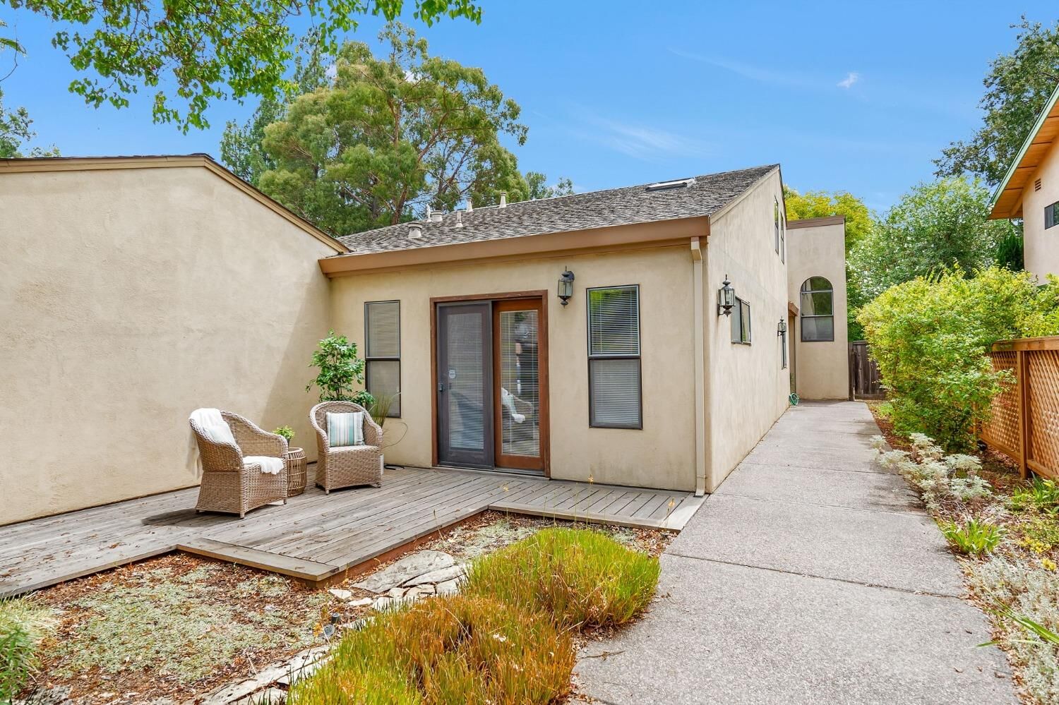 Property Photo:  1012 Valencia Avenue  CA 95616 