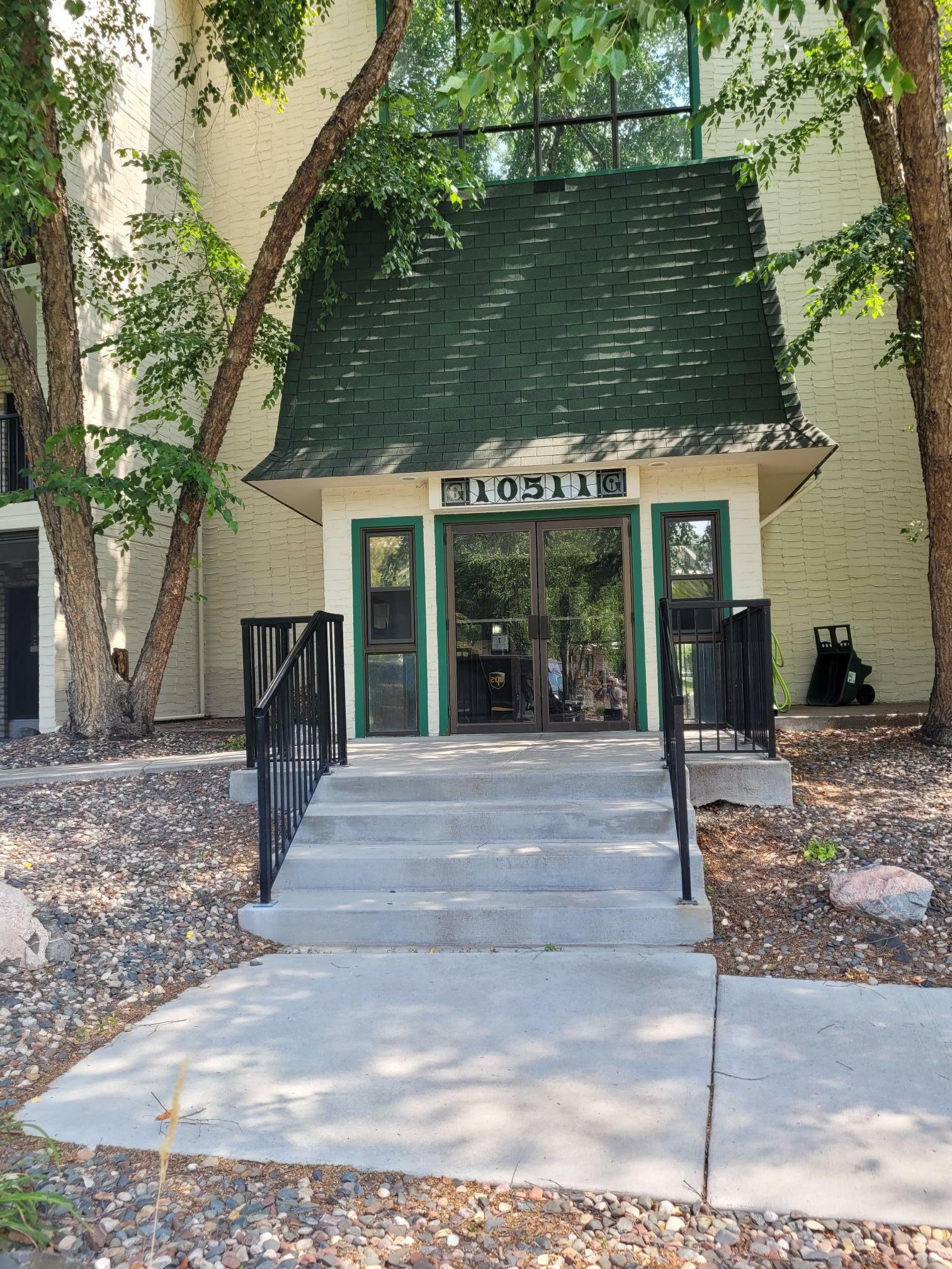 Property Photo:  10511 Cedar Lake Road 319  MN 55305 