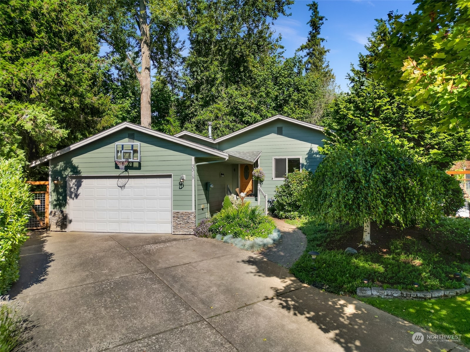 Property Photo:  3315 Oregon Place  WA 98226 