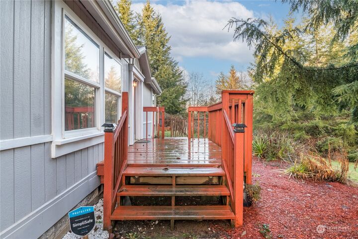 Property Photo: 144 Merganser Road WA 98632