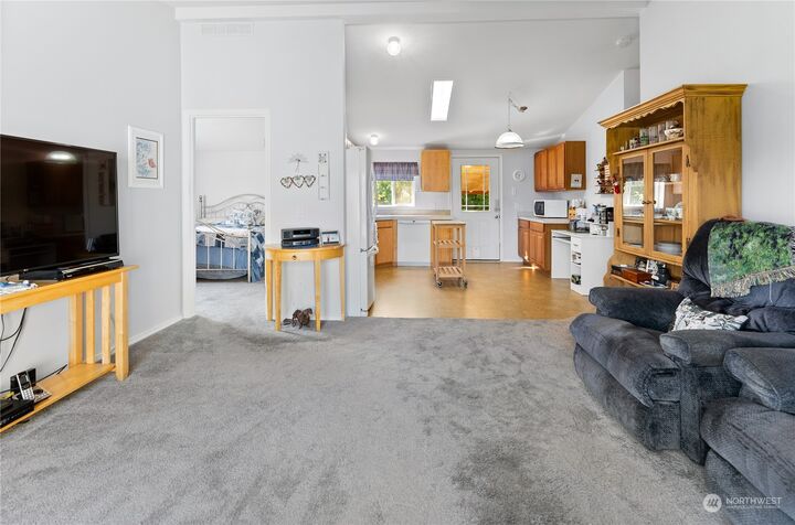 Property Photo: 1 Laguna Place W WA 98841