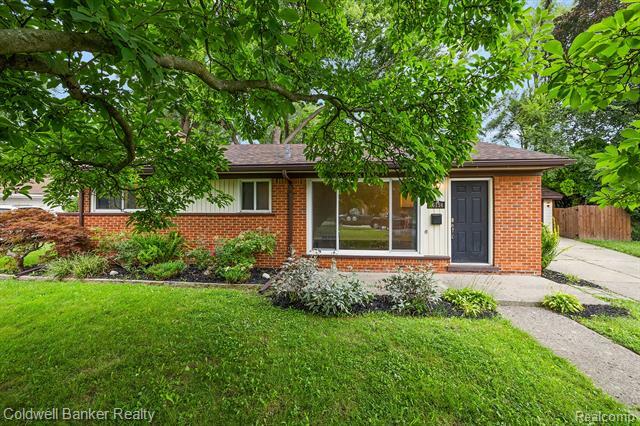 Property Photo:  26156 Keith Street  MI 48127 