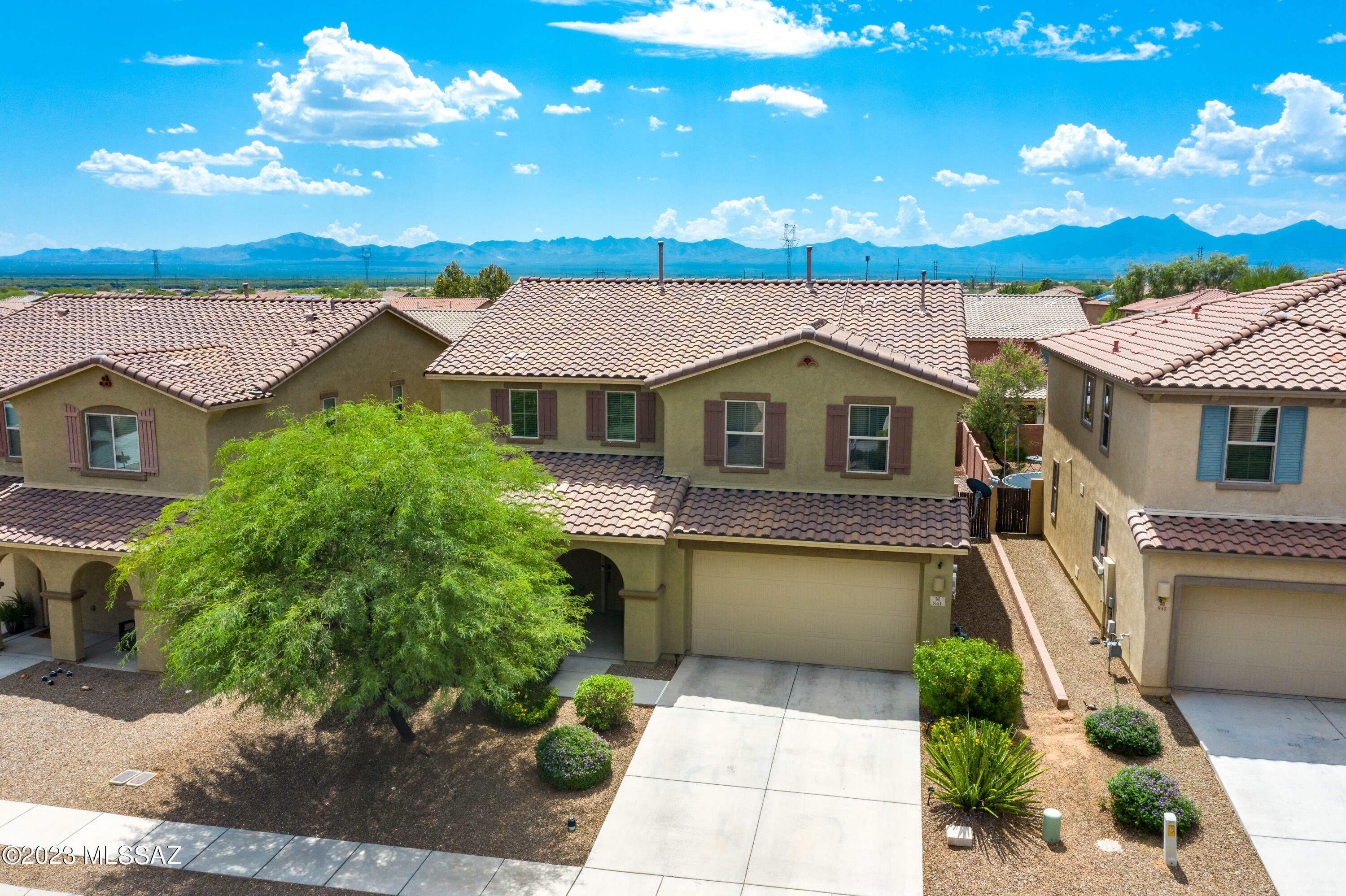 Property Photo: 841 W Camino Capria AZ 85629