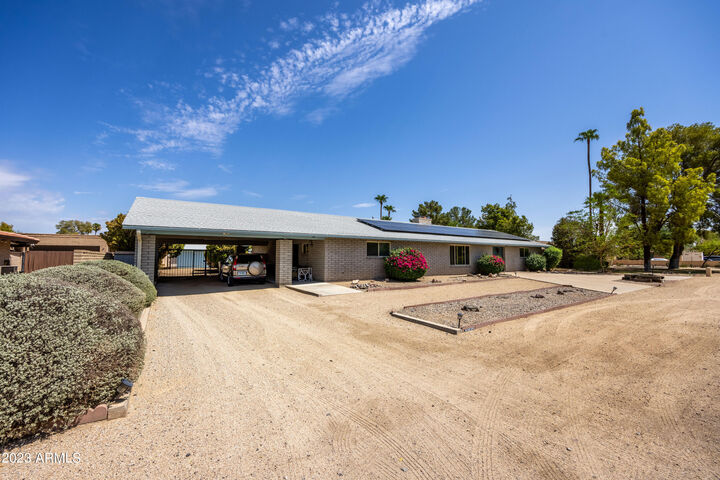 Property Photo:  6908 W Wagoner Road  AZ 85308 