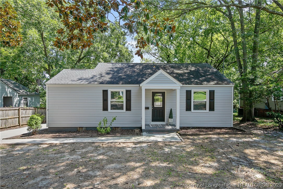 Property Photo:  504 Pearl Street  NC 28303 