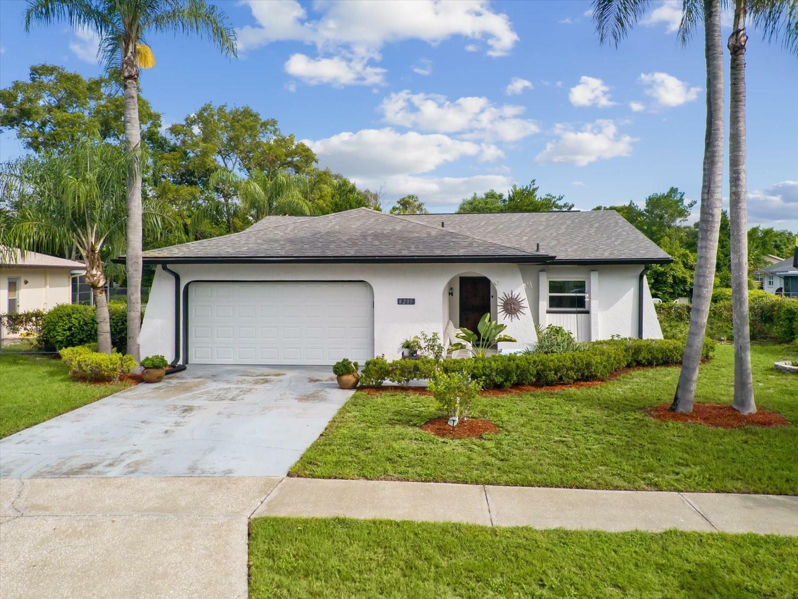 Property Photo:  8209 Rugby Court  FL 34667 