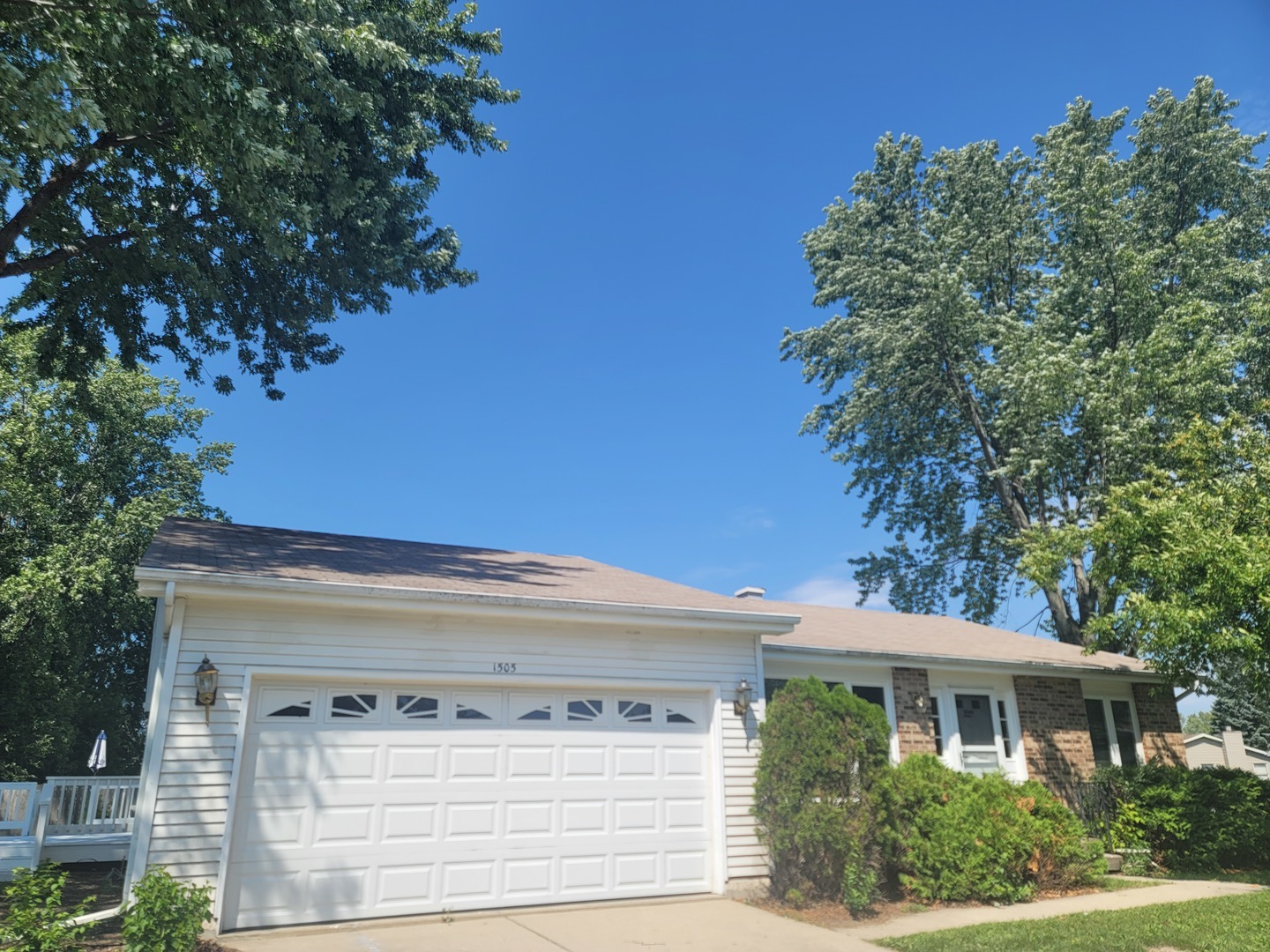 Property Photo:  1505 N Scully Drive  IL 60050 