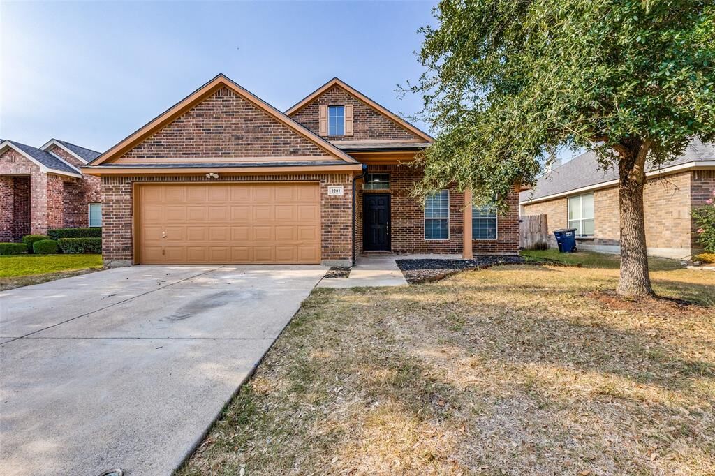 Property Photo: 2201 Pacino Drive TX 76134