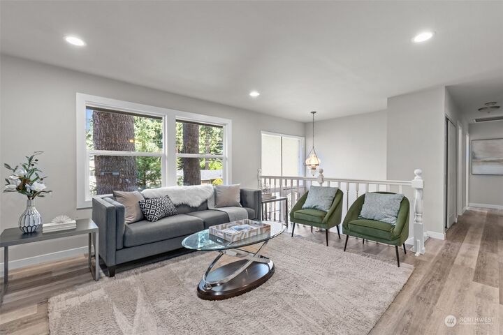Property Photo:  16725 NE 98th Place  WA 98052 