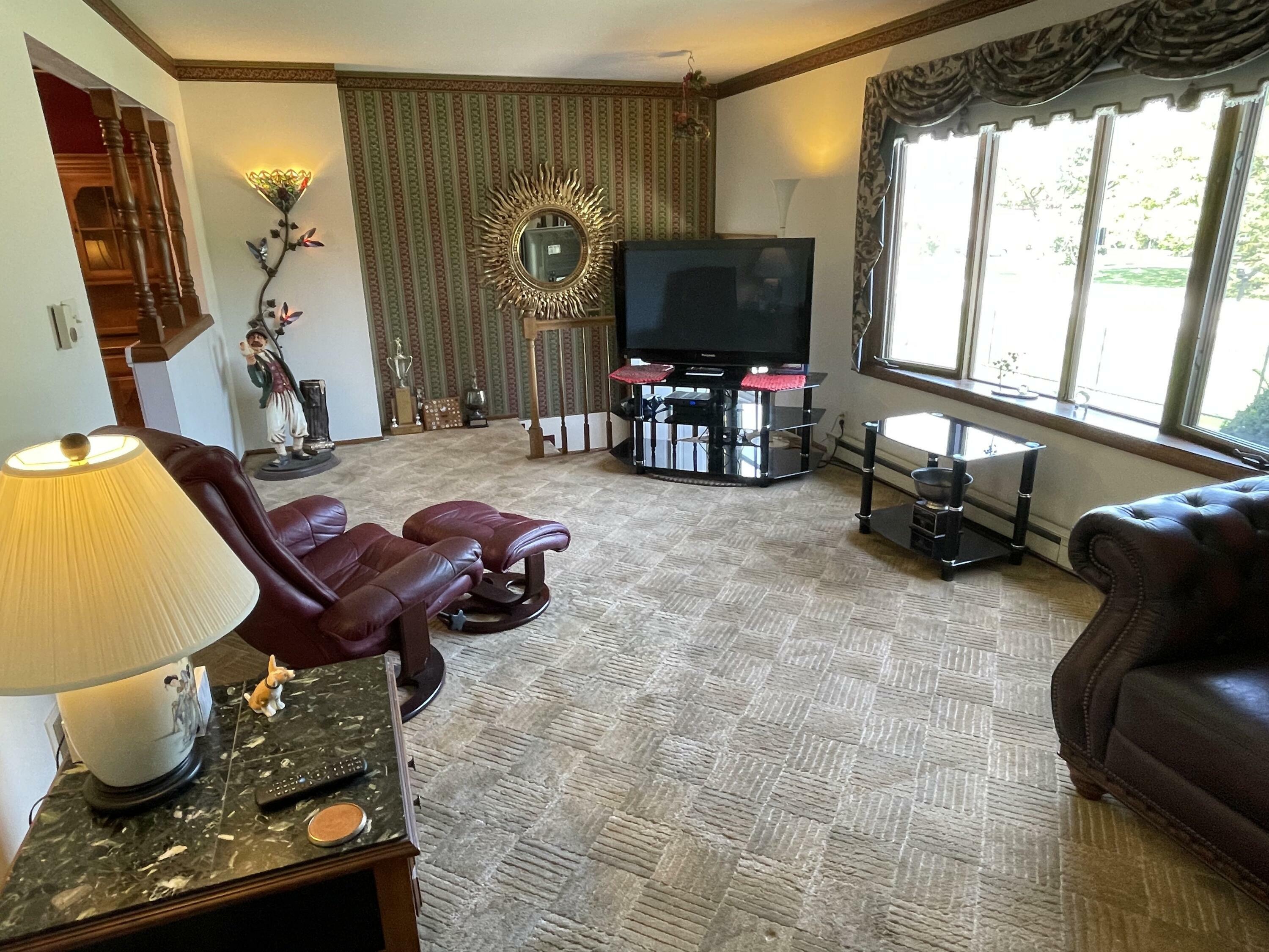 5178 S King Arthurs Ct 5178  Greenfield WI 53221 photo