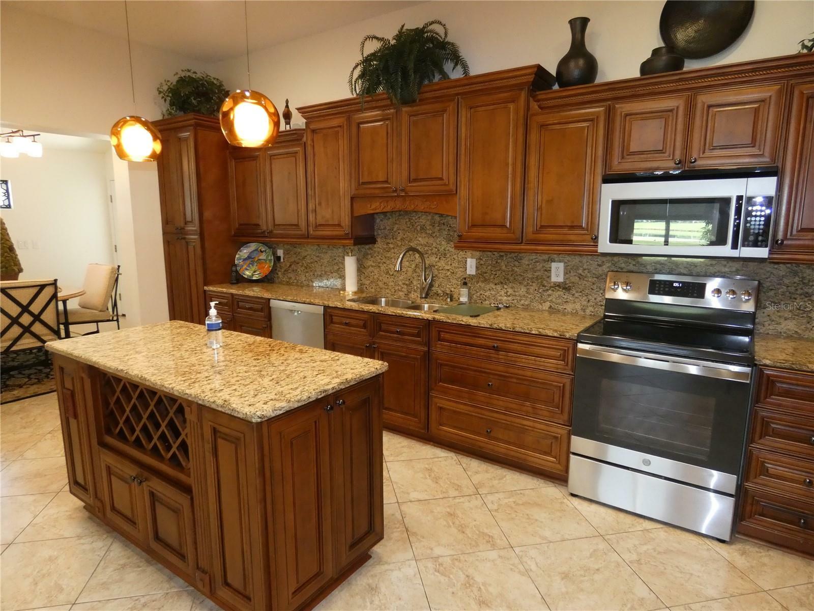 Property Photo:  2317 Brookfield Greens Circle 37  FL 33573 