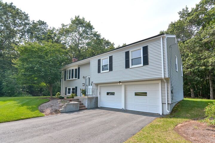 Property Photo:  168 Wilshire Dr  MA 02067 