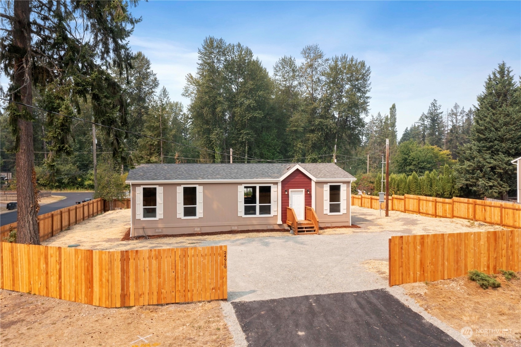 Property Photo:  24910 51st Avenue E  WA 98338 