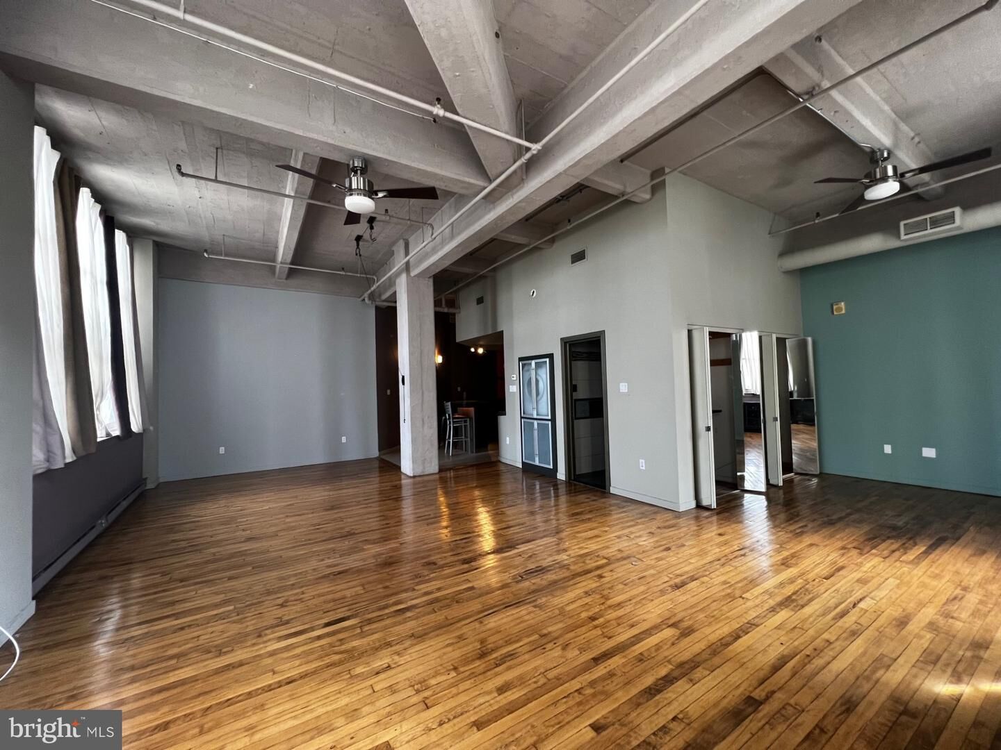 Property Photo: 1238 Callowhill Street 408 PA 19123